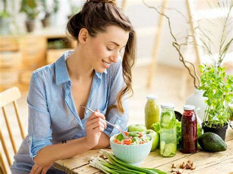 8 диетических продуктов, провоцирующих переедание